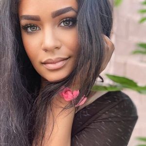 Meet your Posher, Leasi